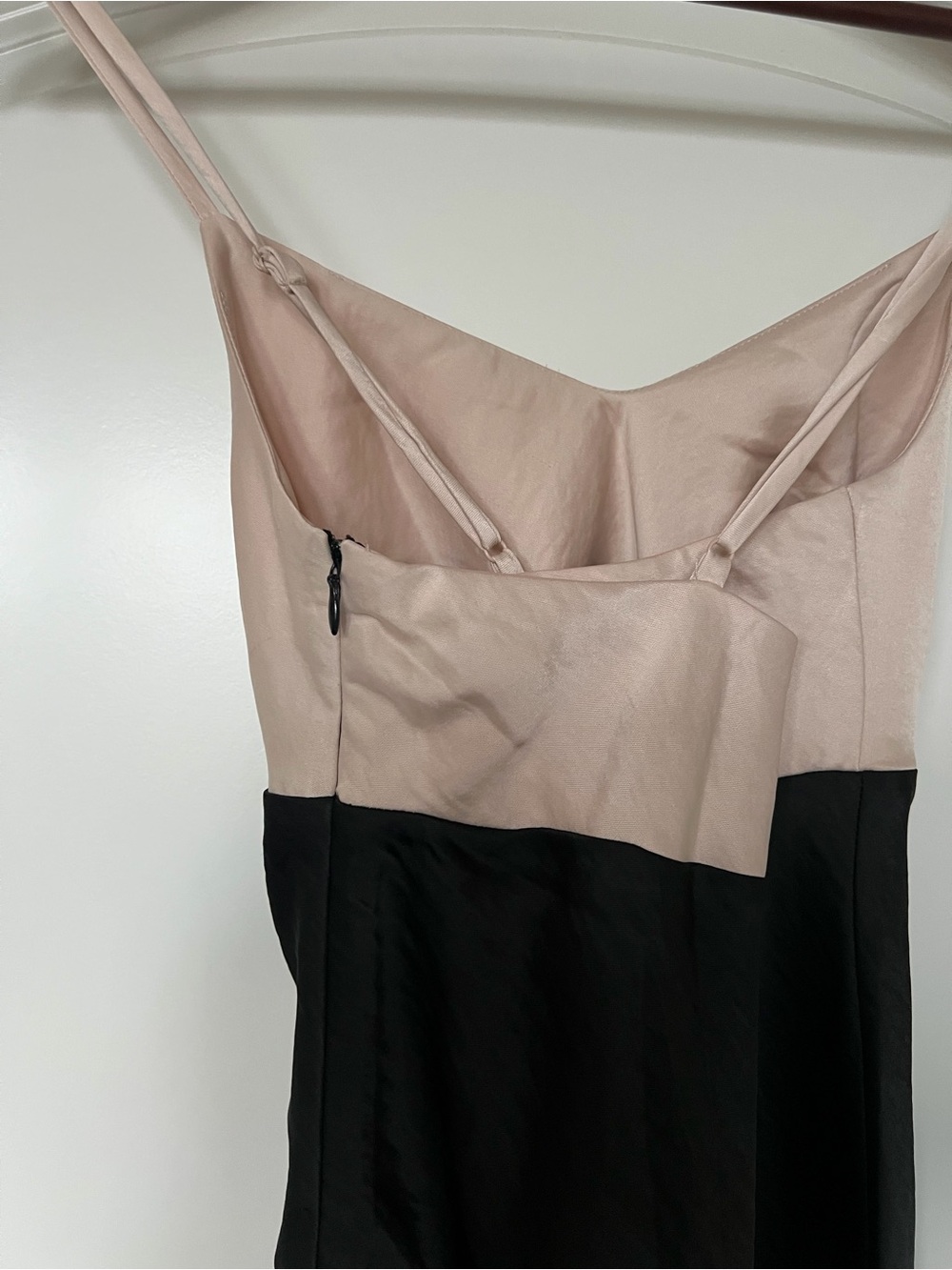 House of Harlow 1960 Blush and Black Satin Slip Dress - Picture 5 of 6